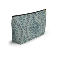Mumbai Lace Accessory Pouch w T-bottom in Green